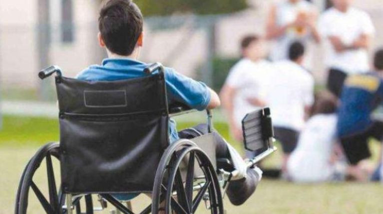 Аліменти на повнолітню дитину з інвалідністю: що варто знати