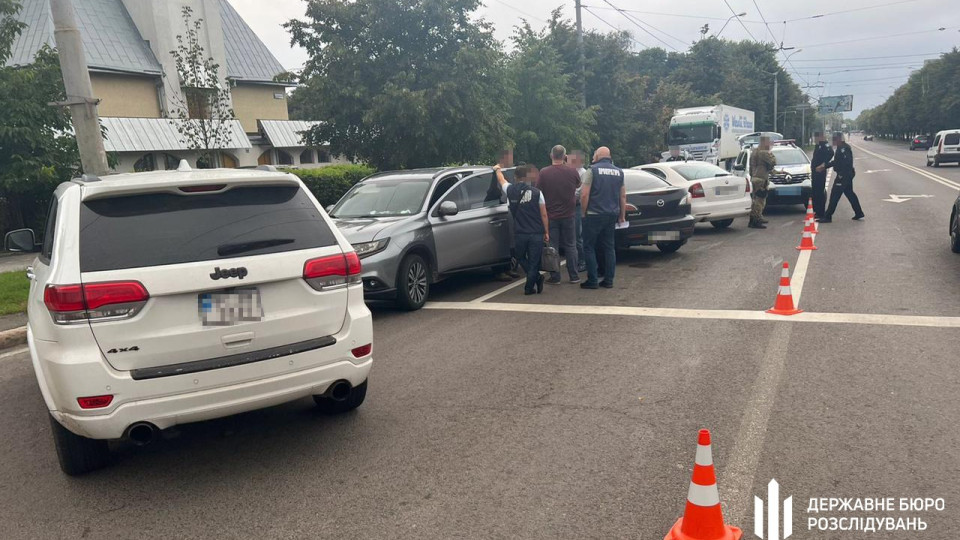 ДБР затримало на хабарі керівника відділу виконавчої служби