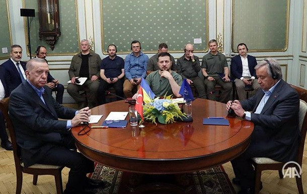 Встреча Зеленского, Гутерриша и Эрдогана завершилась