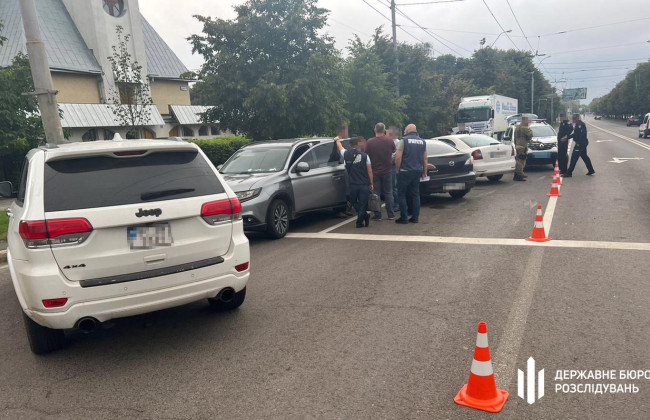 ГБР задержало на взятке руководителя отдела исполнительной службы