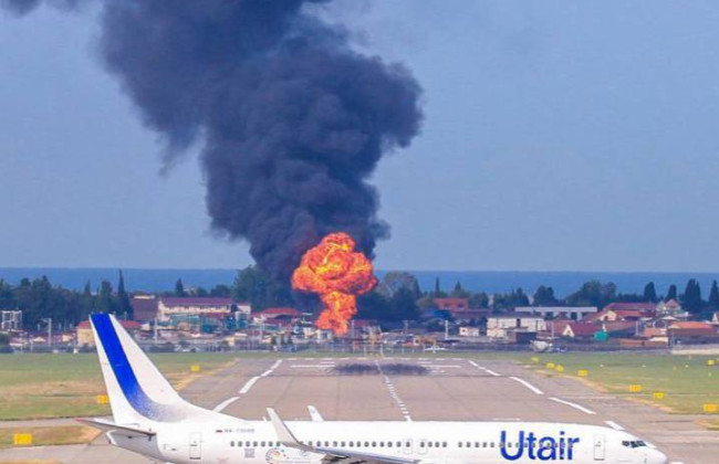 В Сочи что-то загорелось возле аэропорта, видео