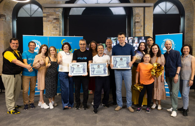 Учителя физкультуры в Украине установили рекорд по проведению массовых онлайн-уроков