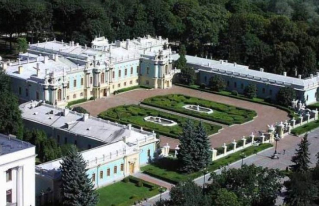 У Києві підприємець підозрюється у заволодінні 1,3 млн грн під час реставрації Маріїнського палацу