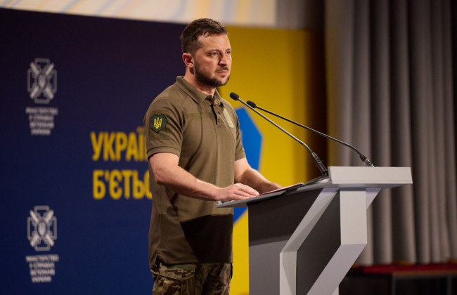 Зеленський: Зараз близько мільйона людей захищають Україну