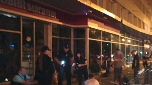 34-річна киянка випала з восьмого поверху готелю у центрі Львова