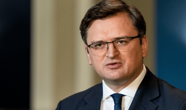 Кулеба рассказал, почему Украина отказалась от ядерного оружия