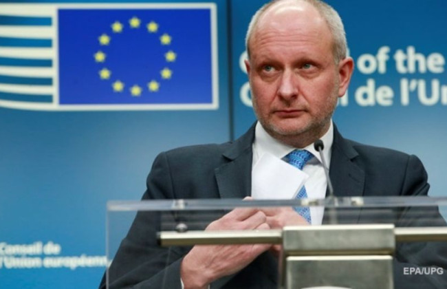 Затримка з виділенням 8 мільярдів євро допомоги Україні: посол Євросоюзу пояснив ситуацію