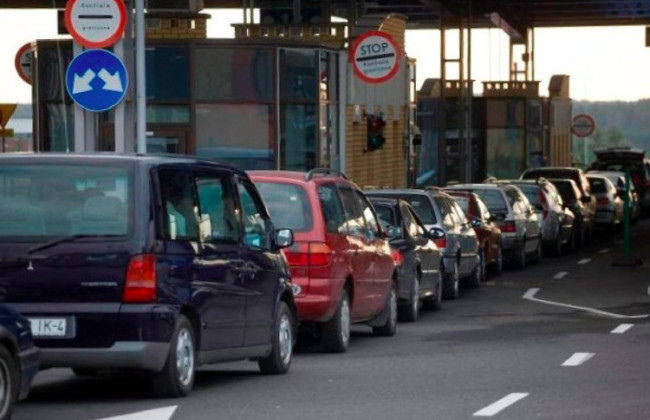 В ОАСК оспаривают распоряжение Правительства по перечню пунктов пропуска для ввоза импортных автомобилей в Украину
