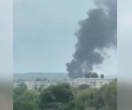 В Бахчисарайском районе Крыма вспыхнул сильный пожар: видео