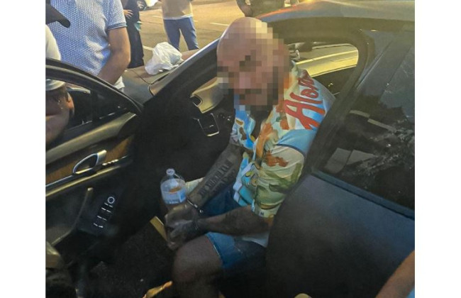 Кокаин, деньги, патроны: в Киеве задержали наркоторговца со стажем