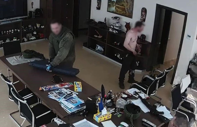 Убийство выстрелами в спину двух мирных жителей Киевской области: российскому военному сообщили о подозрении