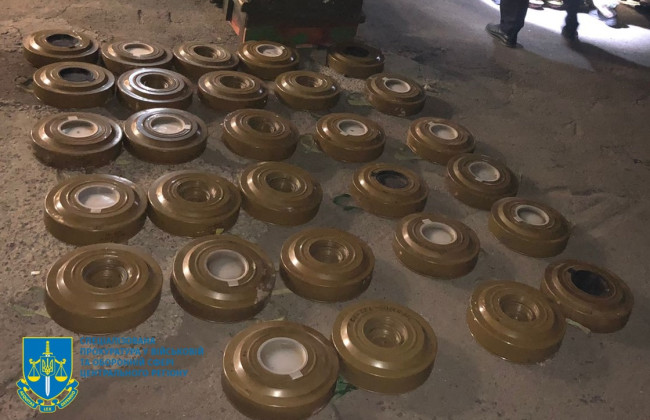 У Києві в офіцера Тероборони вилучили більше 70 протитанкових мін та інші військові засоби ураження