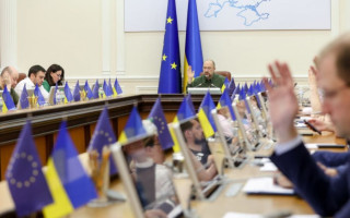 Кабмін провів кадрові зміни у державних адміністраціях