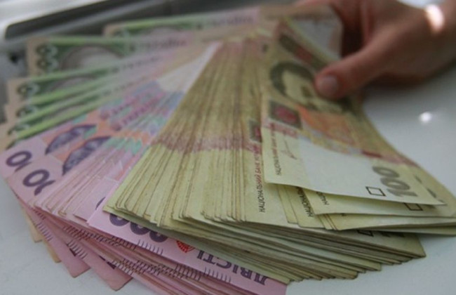 Привласнила майже 2 млн грн: у Львові підозрюють працівницю банку