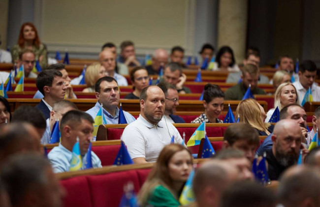 Депутати підтримали створення органу за участю медійників, який буде визначати недостовірність інформації про агресію РФ