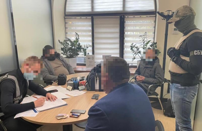 1 млн доларів за комунальну ділянку: у Києві судитимуть групу шахраїв