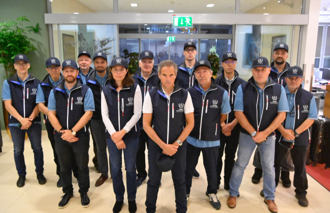 «Здесь слышны прилеты»: колонна МАГАТЭ находится на блокпосте в Новоалександровке