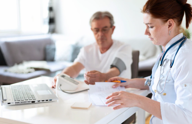 Как украинцам получить медпомощь в Латвии: в Минздраве дали объяснение