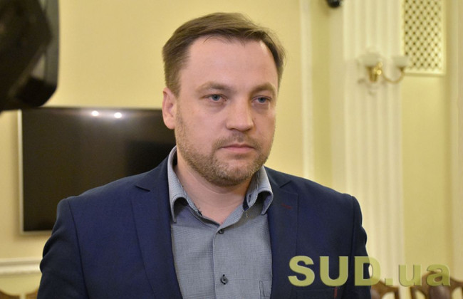 Монастирський заявив, що сервісні центри МВС можуть відкритись за кордоном