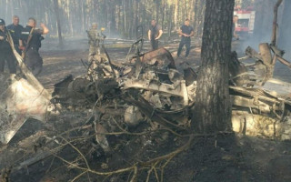 На Житомирщині автомобіль лісової охорони підірвався на міні: є загиблий, фото