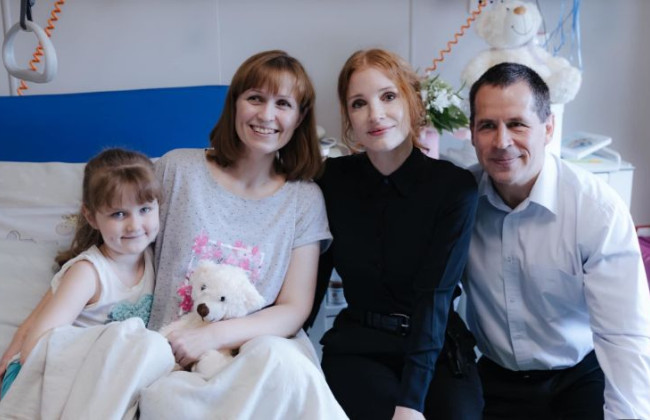 «Изменила мою жизнь»: Джессика Честейн поделилась впечатлениями от поездки в Украину