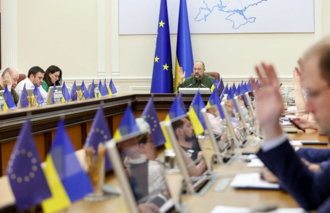 Кабмін схвалив пакет санкцій проти дочок Путіна