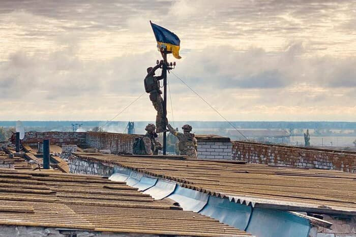 В Офісі Президента показали український прапор над Високопіллям у Херсонській області