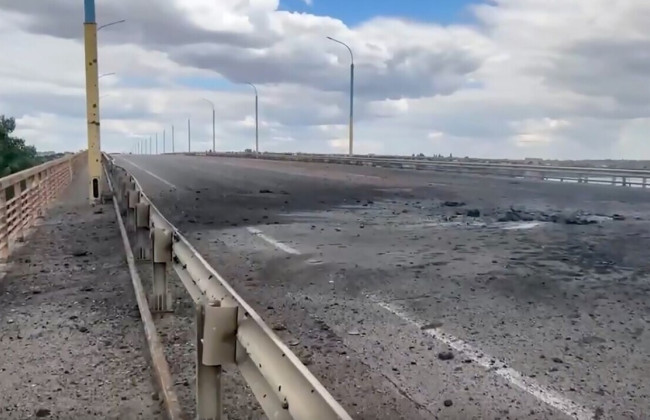 Антонівський міст знову димить: повідомляють про «бавовну» на Херсонщині, відео