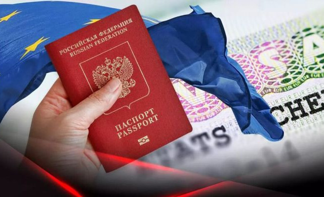 Єврокомісія погодила рішення про зупинення спрощеного візового режиму з РФ