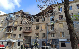 Ранковий обстріл Харкова: зруйновано житловий будинок в центрі міста