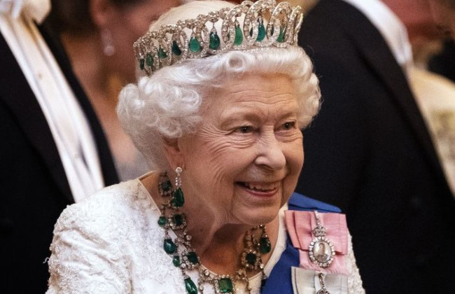 СМИ сообщили о смерти Елизаветы II, но это оказалось фейком