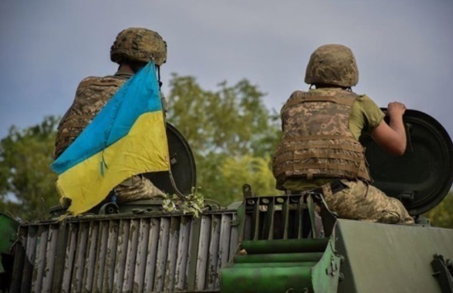 Звільнення Балаклії: місцеві жителі зі сльозами на очах зустрічали ЗСУ, відео