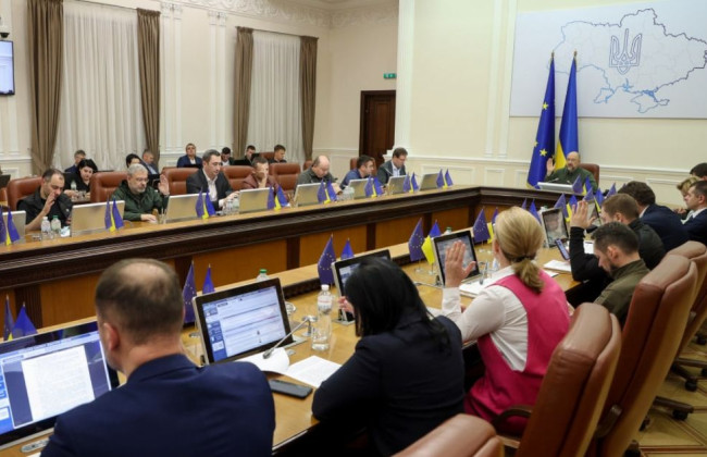 Кабмін вніс зміни до Правил перетинання кордону громадянами України під час надзвичайного або воєнного стану