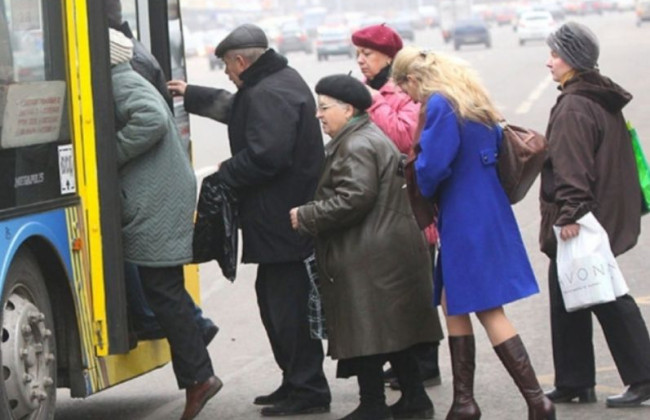 Депутаты большинства и оппозиции предлагают ввести бесплатный проезд в поездах для внутренне перемещенных лиц