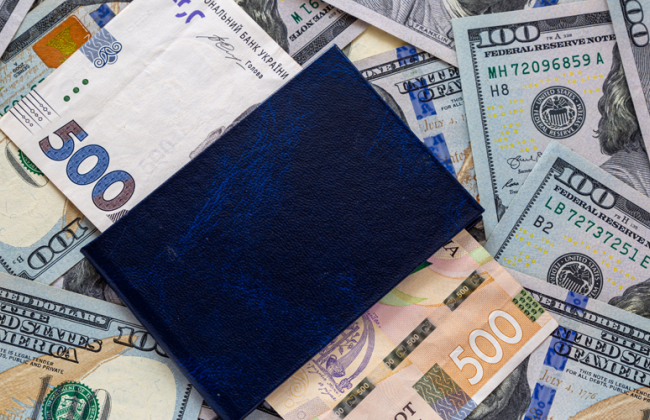 Є надія на зміцнення гривні: експерт дав прогноз, що буде з доларом найближчим часом