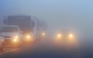 У Києві впродовж дня обіцяють туман: водіїв попереджають про видимість 200-500 м