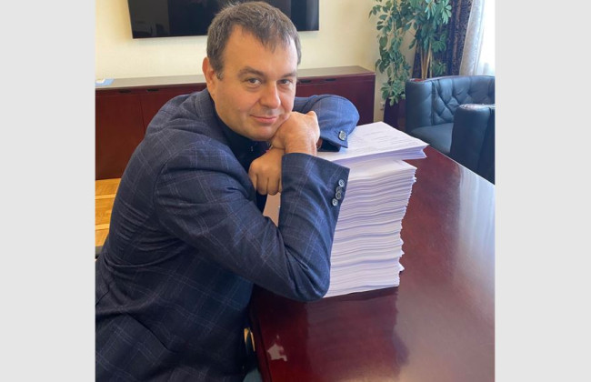 Бензин — 100 євро, дизель — 100 євро: Комітет рекомендував Раді ухвалити закон щодо ставок акцизного податку на паливо