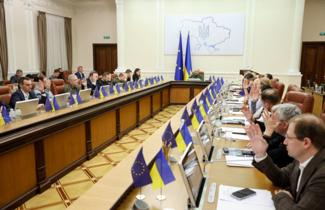 В правительстве посчитали, сколько сэкономят в связи с отказом в 2023 году индексировать зарплаты бюджетникам