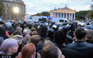 «Путіна — в окопи»: у РФ протести проти мобілізації, затримано сотні людей, ФОТО і ВІДЕО