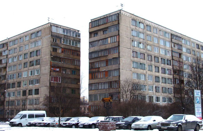 Старі будинки зможуть знести, а їх мешканцям виплатять компенсації: Рада схвалила законопроект