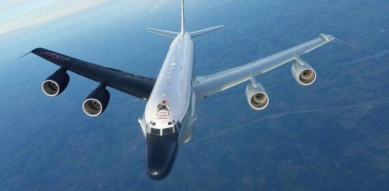 США подняли в небо самолеты, отслеживающие ядерное оружие
