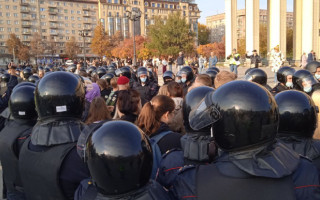 Низку міст в РФ охопили протести проти мобілізації: сотні затриманих, силовики б'ють людей, відео