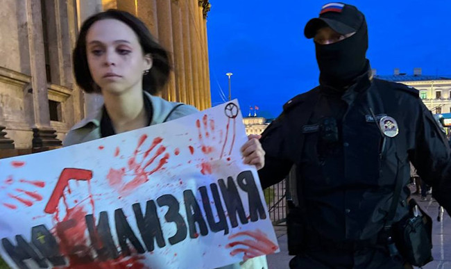 П’ятий день до початку повернення назад тисяч трун, — Подоляк висміяв мобілізацію в РФ