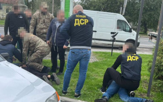 $8000 за «трансфер» до Європи для чоловіків: затримали організаторів злочинної схеми