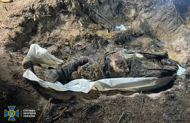 Расстреляли и закопали в лесу: пленного оккупанта подозревают в убийстве жителя Киевщины