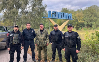 Гори шприців і медикаментів: в Ізюмі знайшли «шпиталь», який окупанти облаштували у школі, фото