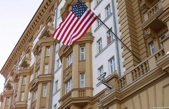 Посольство США в Москве призвало своих граждан немедленно покинуть РФ