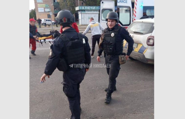 В Николаеве под обстрел попала остановка общественного транспорта: есть погибшие