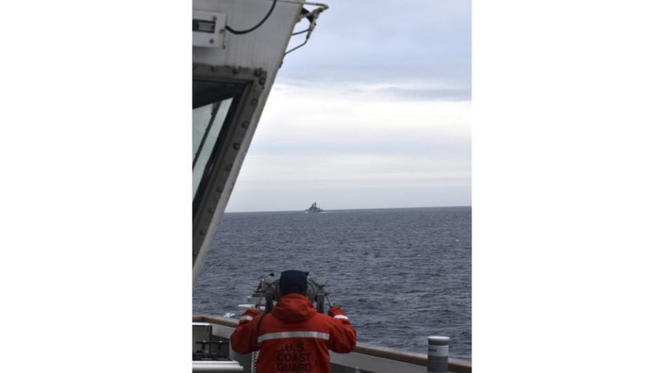 У берегов Аляски засекли российские и китайские военные корабли, — AP