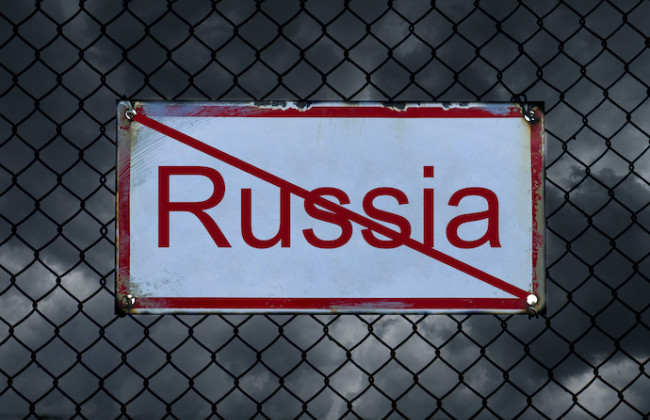 Олигархи, чиновники, пропагандисты: под санкции СНБО попали 3600 человек